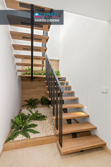 Parduodamas namas Calle Solana 13 , 307.00 kv.m ploto,  Floors 12