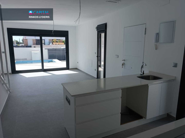 Parduodamas namas Calle Manuel de Falla 58 , 96.00 kv.m ploto,  Floors 5