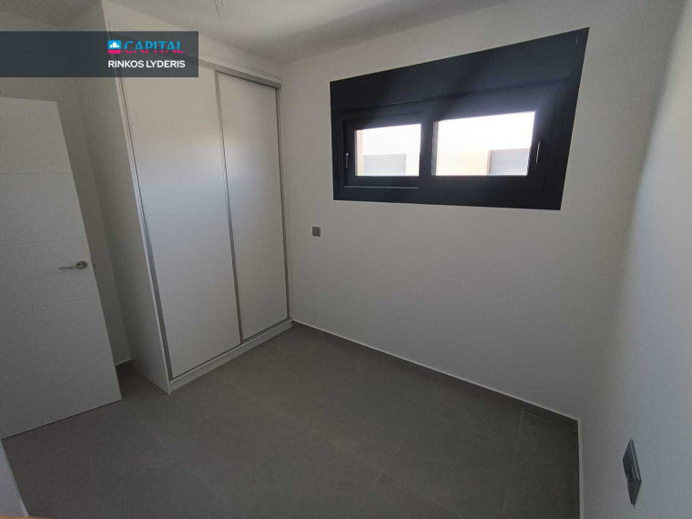 Parduodamas namas Calle Manuel de Falla 58 , 96.00 kv.m ploto,  Floors 8