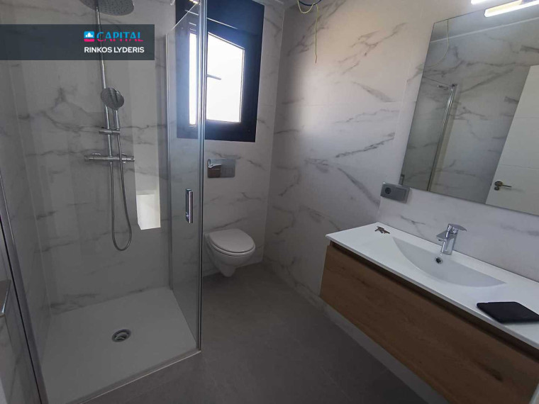 Parduodamas namas Calle Manuel de Falla 58 , 96.00 kv.m ploto,  Floors 9