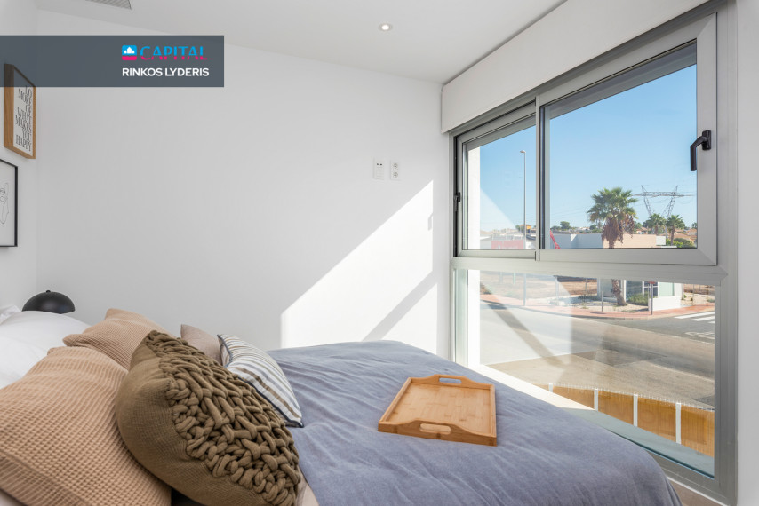 Parduodamas namas Calle 35 5 , 110.00 kv.m ploto,  Floors 2