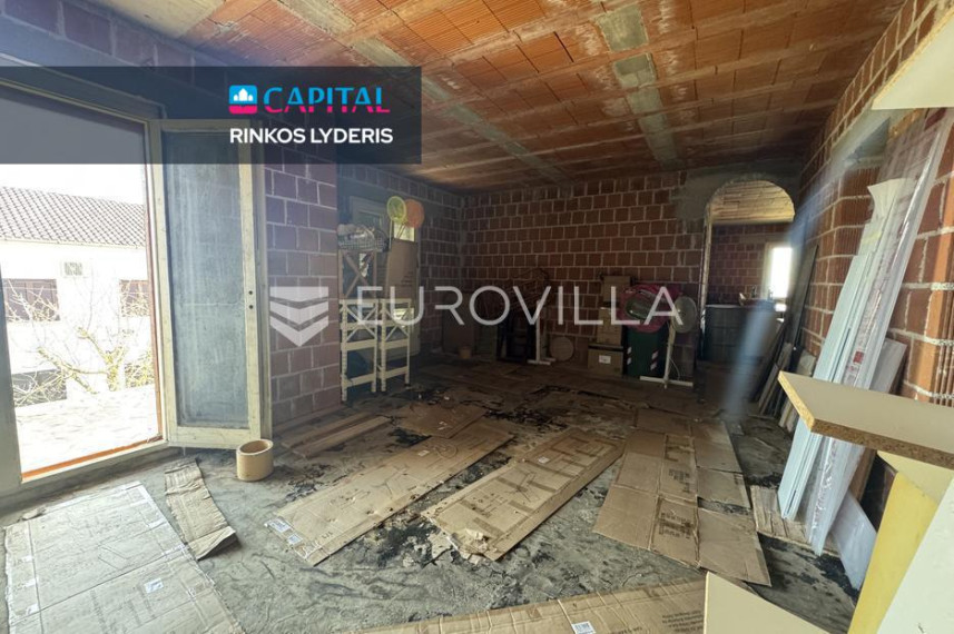 Parduodamas butas Rovinjsko Selo 8 , 190.00 kv.m ploto, 3 kambariai 6
