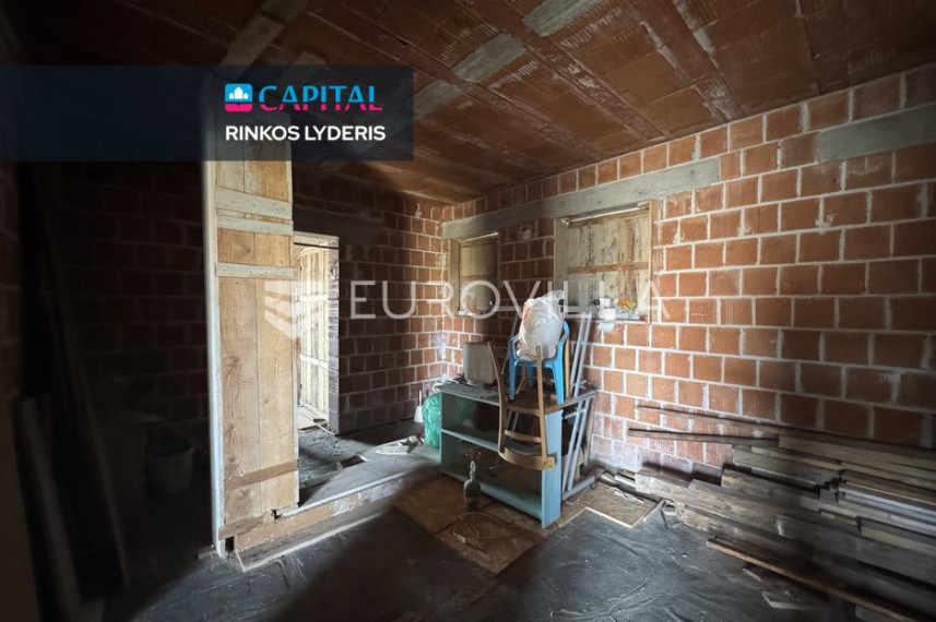 Parduodamas butas Rovinjsko Selo 8 , 190.00 kv.m ploto, 3 kambariai 8