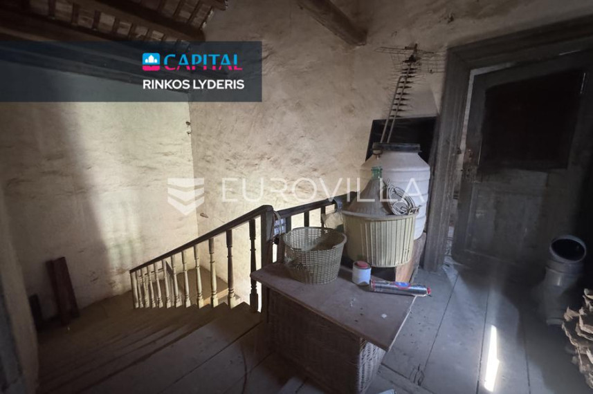 Parduodamas namas Ulica Istarska 29 , 225.00 kv.m ploto, 3 Floors 12