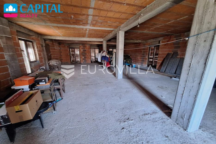 Parduodamas namas Borlin ulica 47A , 720.00 kv.m ploto, 3 Floors 18