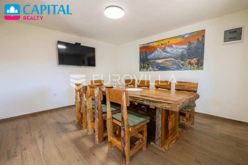 Parduodamas namas Ulica doktor Andrije Štampara 13 , 190.00 kv.m ploto, 3 Floors 5