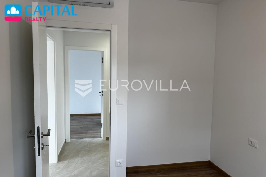 Parduodamas namas Ulica Katarine Zrinske 33 , 169.89 kv.m ploto, 3 Floors 10