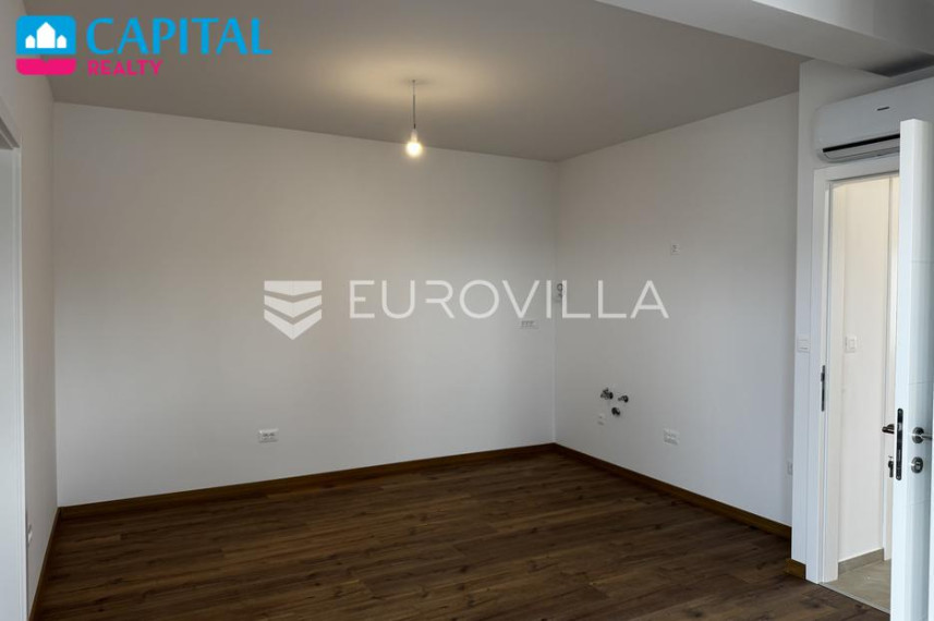 Parduodamas namas Ulica Katarine Zrinske 33 , 169.89 kv.m ploto, 3 Floors 11