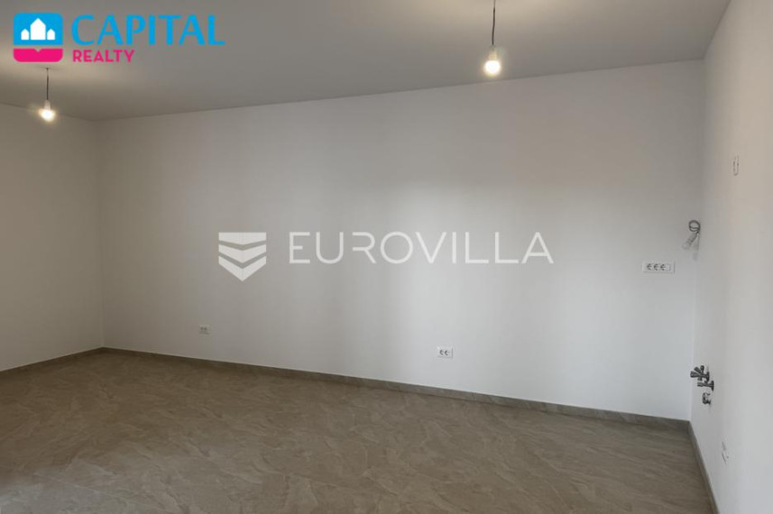 Parduodamas namas Ulica Katarine Zrinske 33 , 169.89 kv.m ploto, 3 Floors 13