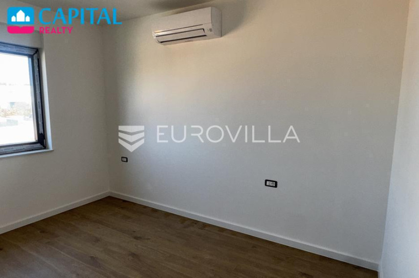 Parduodamas butas Boškovića Ruđera 56 , 78.49 kv.m ploto, 2 kambariai 10
