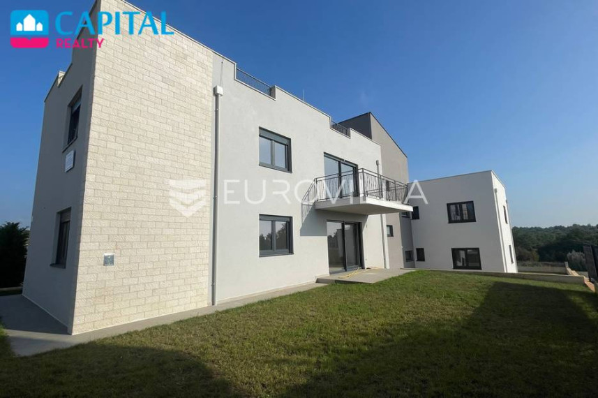 Parduodamas butas Ulica Istarske Kontrade 26 , 94.00 kv.m ploto, 3 kambariai 1