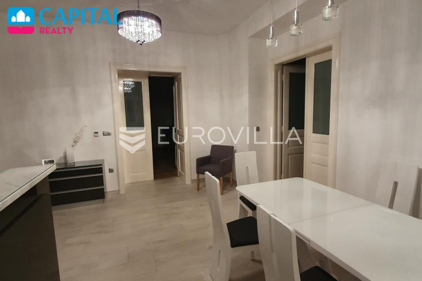 Parduodamas butas Trg Žrtava Fašizma 12 , 140.00 kv.m ploto, 2 kambariai 14