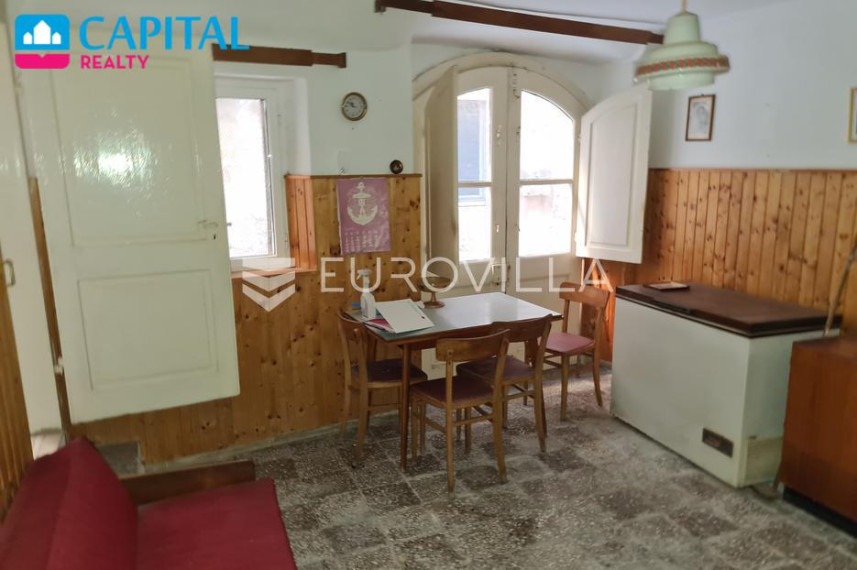Parduodamas namas Obala korčulanskih brodograditelj 12 , 204.00 kv.m ploto, 3 aukštai 3