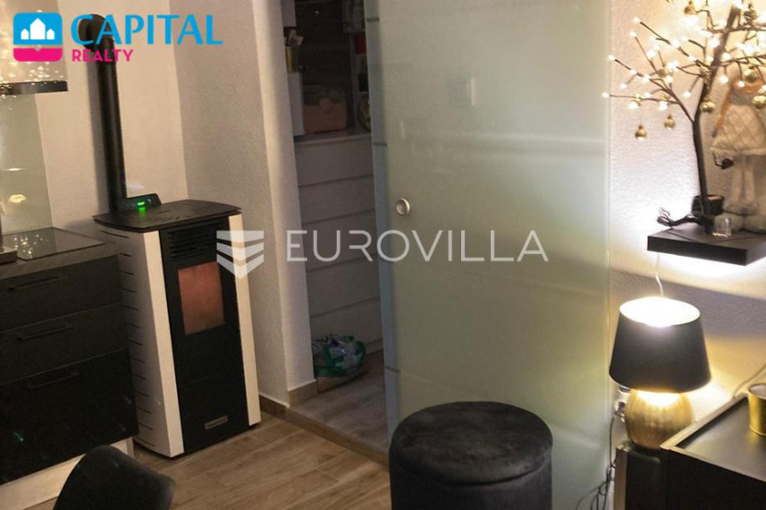 Parduodamas namas Uvala Mala Krušćica b.b , 440.00 kv.m ploto, 2 aukštai 20