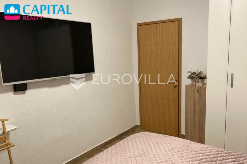 Parduodamas namas Uvala Mala Krušćica b.b , 440.00 kv.m ploto, 2 aukštai 23