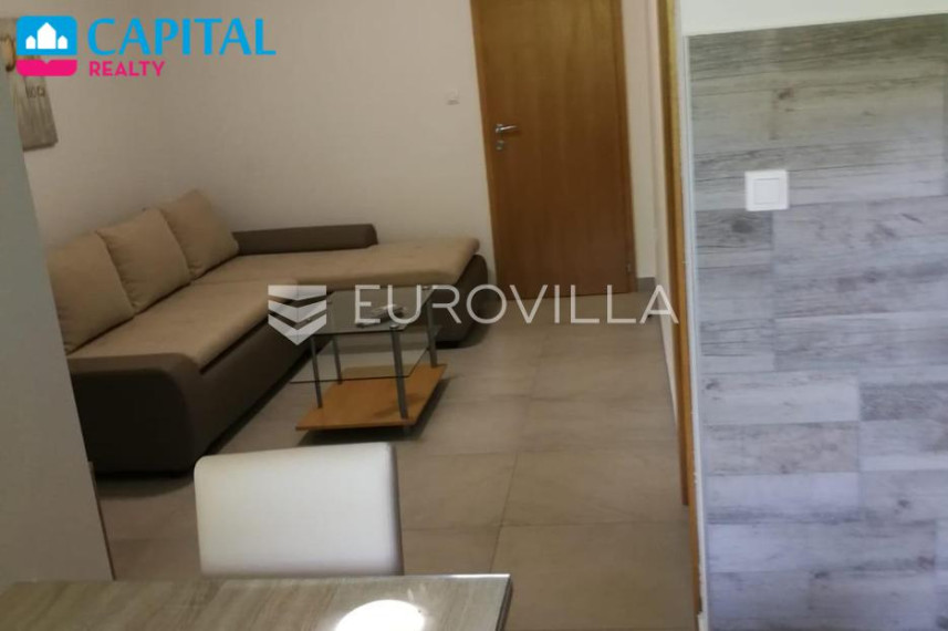 Parduodamas namas Uvala Mala Krušćica b.b , 440.00 kv.m ploto, 2 aukštai 37