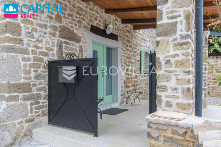 Parduodamas namas Ulica Sjepan Beletić 19 , 115.00 kv.m ploto, 3 aukštai 27
