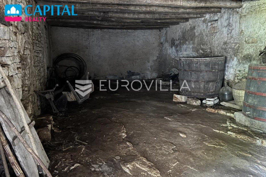 Parduodamas namas Grintavica 49 , 352.68 kv.m ploto, 2 aukštai 22