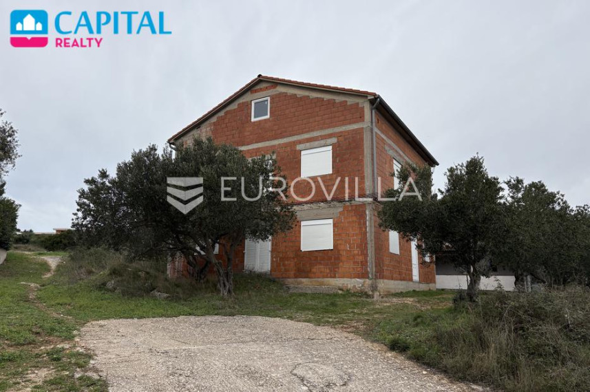 Parduodamas namas Ulica Ante Starčevića 53A , 246.64 kv.m ploto, 3 aukštai 2