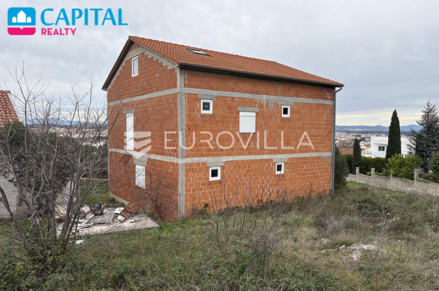 Parduodamas namas Ulica Ante Starčevića 53A , 246.64 kv.m ploto, 3 aukštai 4