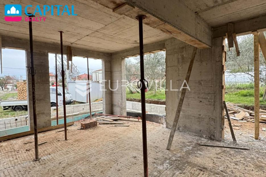 Parduodamas butas Ulica 43. istarske divizije 93 , 51.39 kv.m ploto, 2 kambariai 15
