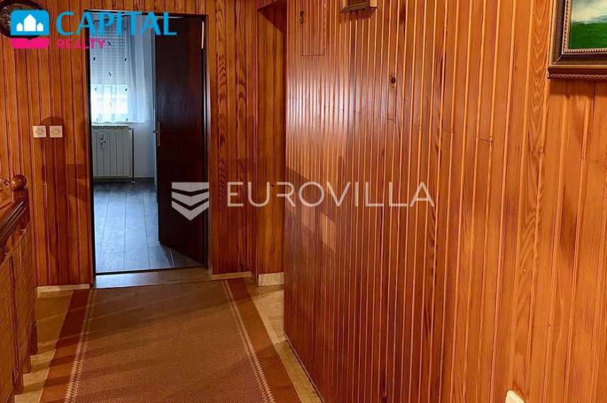 Parduodamas namas Južna Obilaznica 2a , 215.00 kv.m ploto, 3 aukštai 11