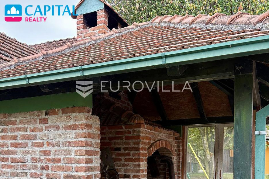 Parduodamas namas Južna Obilaznica 2a , 215.00 kv.m ploto, 3 aukštai 20