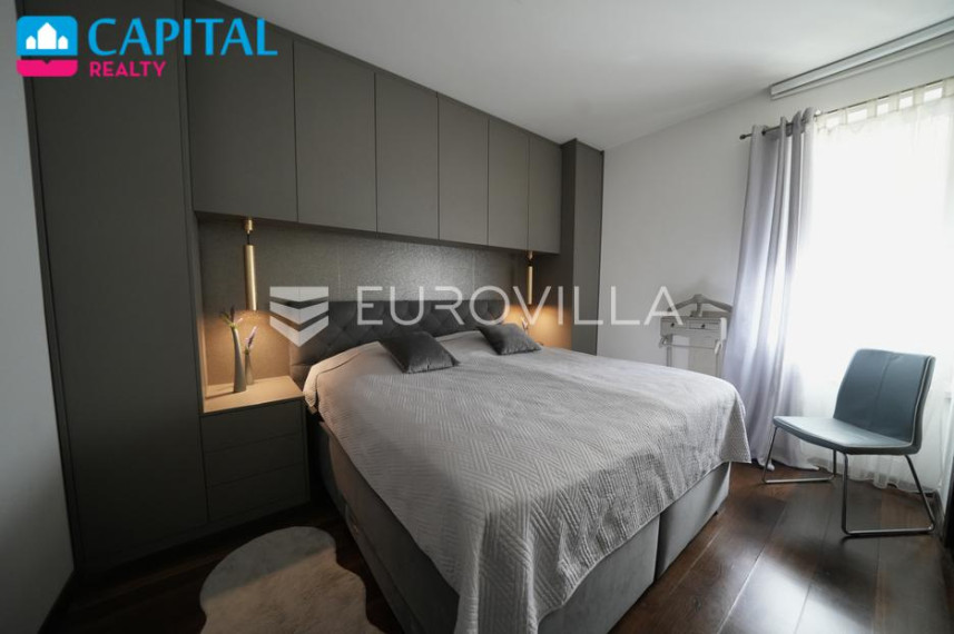 Parduodamas namas Obala kneza Trpimira 38 , 294.00 kv.m ploto, 3 aukštai 16