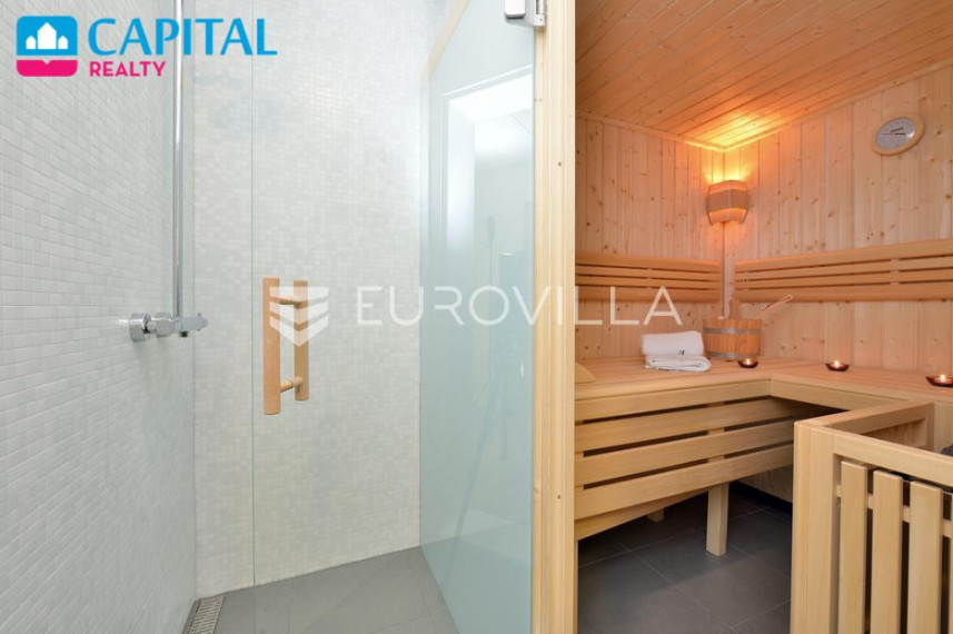 Parduodamas namas Jadrija X 33 , 315.62 kv.m ploto, 2 aukštai 30
