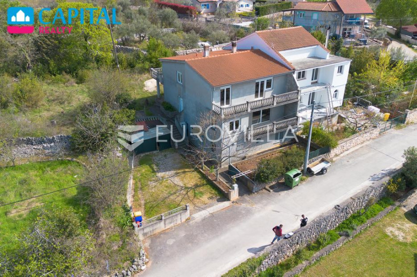 Parduodamas namas Sabljići 6 , 330.00 kv.m ploto, 3 aukštai 16
