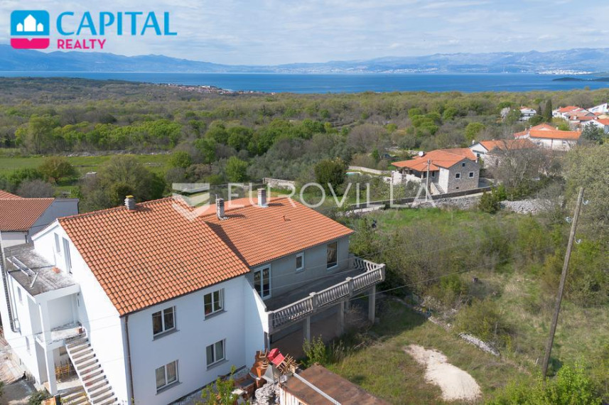 Parduodamas namas Sabljići 6 , 330.00 kv.m ploto, 3 aukštai 18