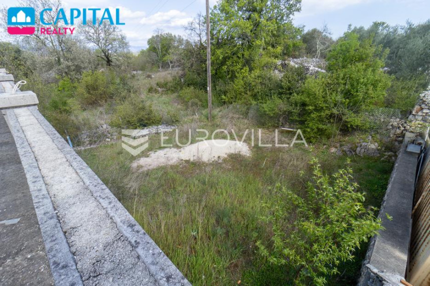 Parduodamas namas Sabljići 6 , 330.00 kv.m ploto, 3 aukštai 32