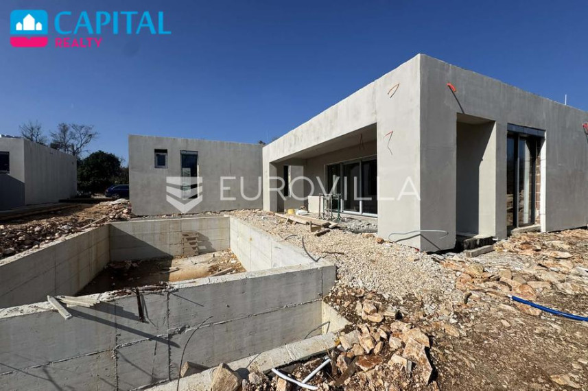 Parduodamas namas Zelenice ulica 11 , 130.00 kv.m ploto, 1 aukštai 6