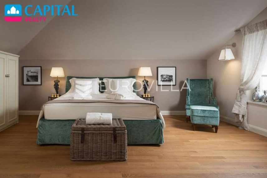 Parduodamas namas Bankovac 1 , 511.00 kv.m ploto, 2 aukštai 12