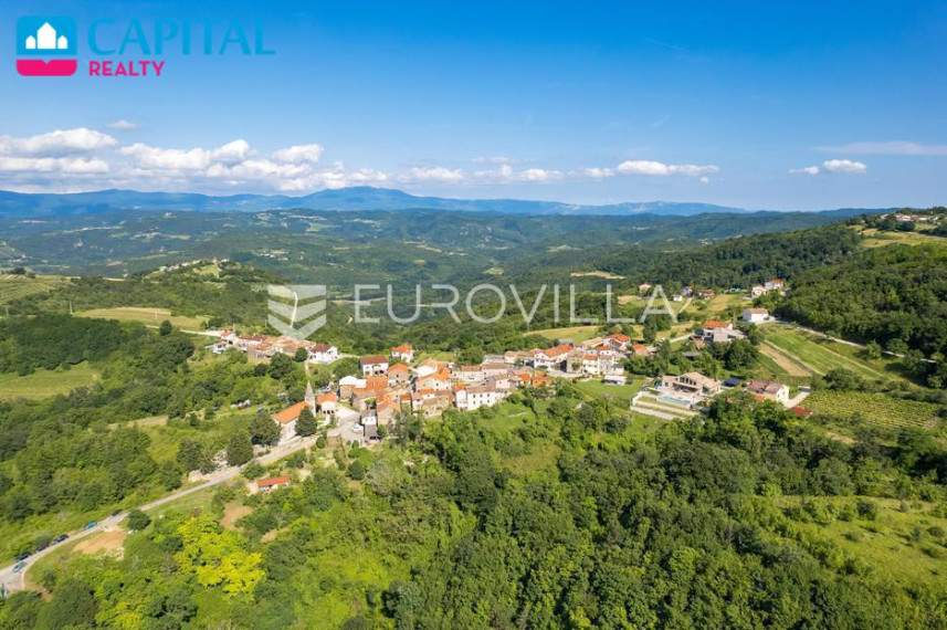 Parduodamas namas 230.00 kv.m ploto, 2 aukštai 30