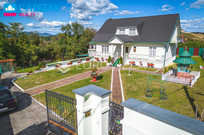 Parduodamas namas Školska ulica 8 , 396.00 kv.m ploto, 2 aukštai 4