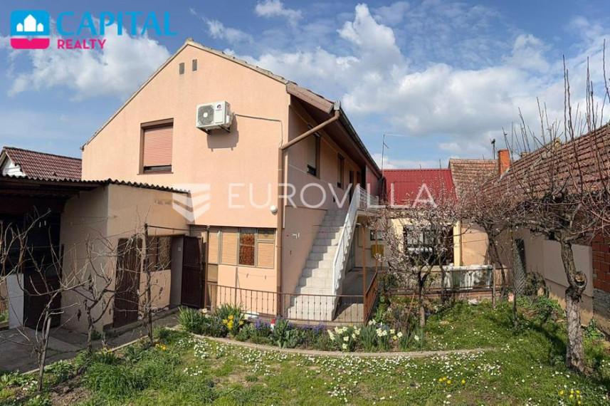 Parduodamas namas Ulica Ivana Pavla II 2 , 230.00 kv.m ploto, 2 aukštai 1