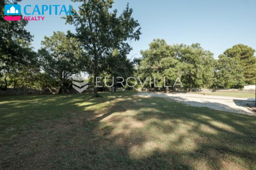 Parduodamas namas Barban 41b , 350.00 kv.m ploto, 1 aukštai 30