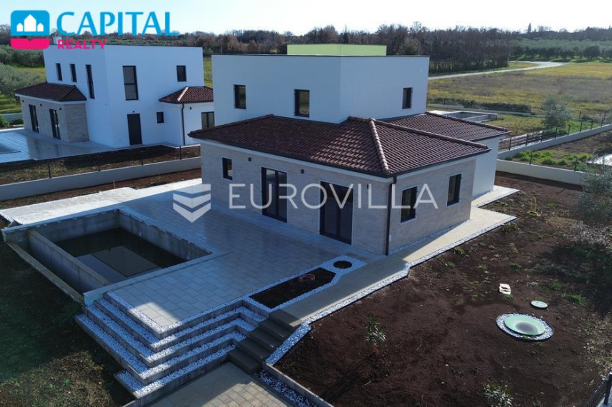 Parduodamas namas 154.00 kv.m ploto, 2 aukštai 4