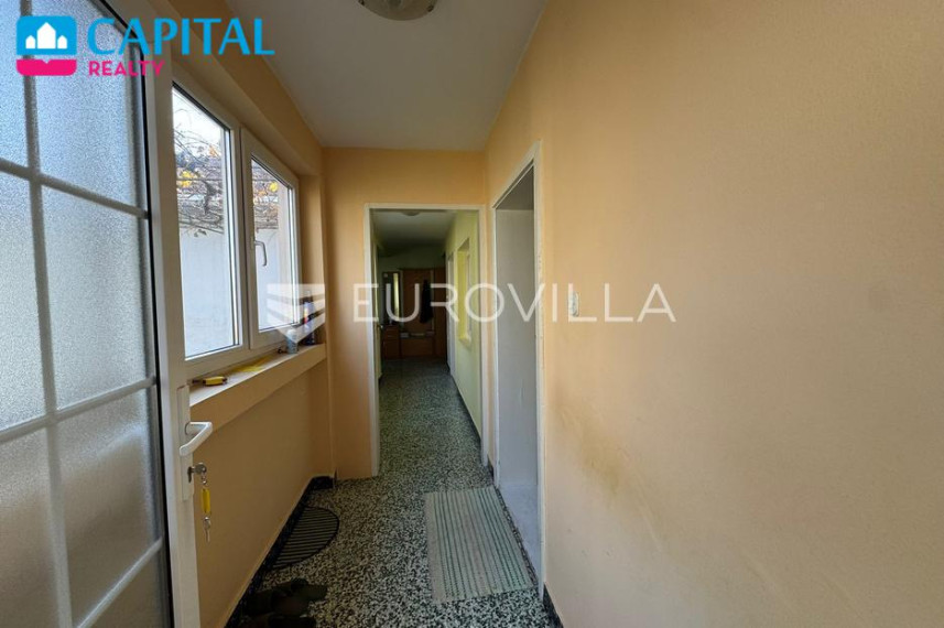Parduodamas namas Ulica Ivana Pavla II 2 , 270.00 kv.m ploto, 1 aukštai 8