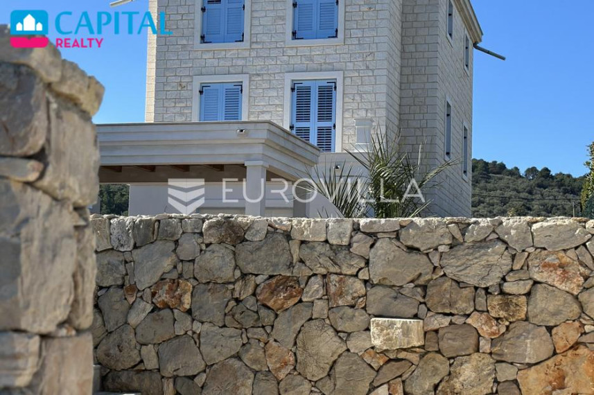 Parduodamas namas Trg Trzan 8 , 270.00 kv.m ploto, 3 aukštai 9