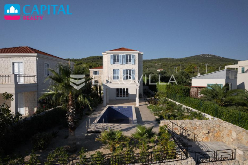 Parduodamas namas Trg Trzan 8 , 270.00 kv.m ploto, 3 aukštai 41