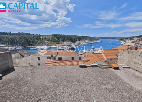 Parduodamas namas Sridnja kala 1 , 324.00 kv.m ploto, 4 aukštai Parduodamas namas Sridnja kala 1 , 324.00 kv.m ploto, 4 aukštai
