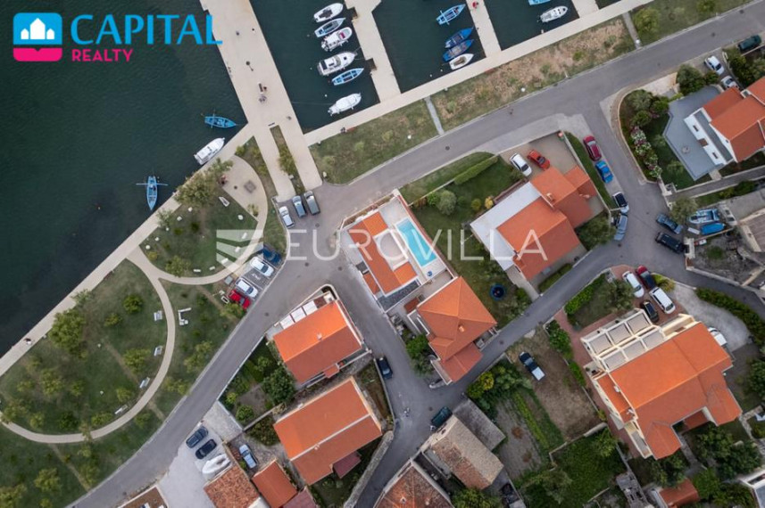 Parduodamas namas Trg braće Radić 2 , 168.00 kv.m ploto, 3 aukštai 4