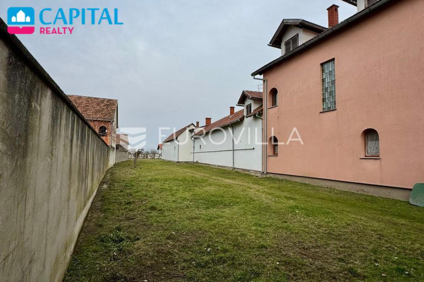 Parduodamas namas Braće Radića 75 , 1250.00 kv.m ploto, 2 aukštai 8