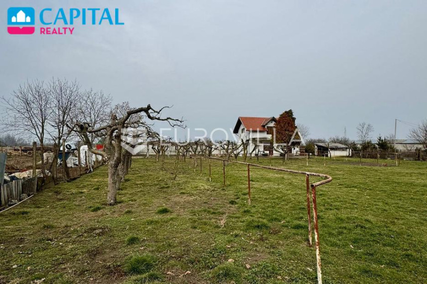 Parduodamas namas Braće Radića 75 , 1250.00 kv.m ploto, 2 aukštai 33