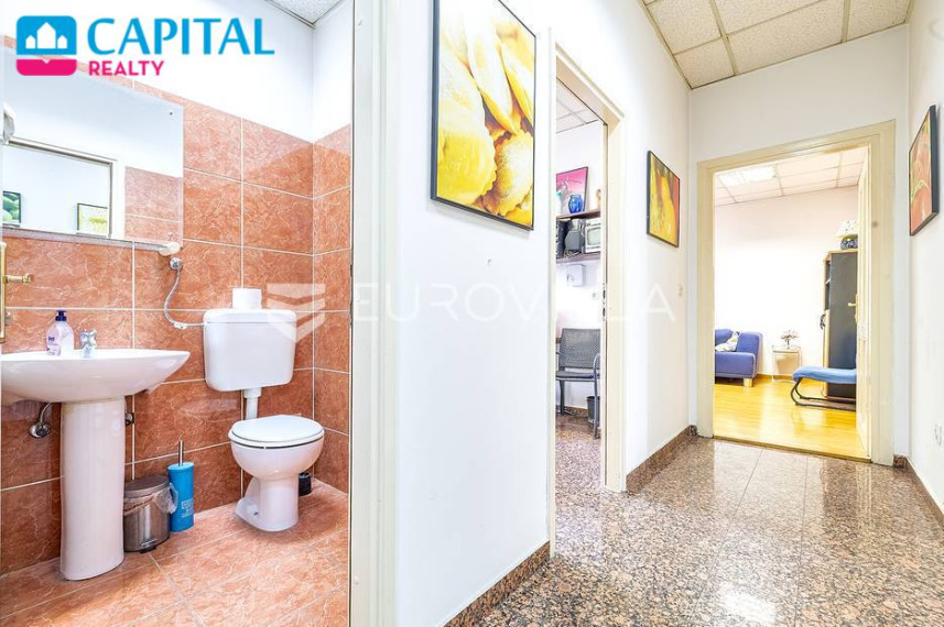 Parduodamas butas Maksimirska Cesta 33 , 320.00 kv.m ploto, 9 kambariai 7