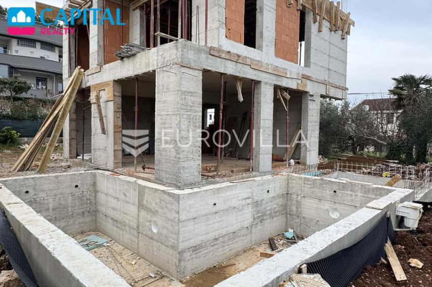 Parduodamas butas Ulica 43. istarske divizije 93 , 55.00 kv.m ploto, 2 kambariai 5