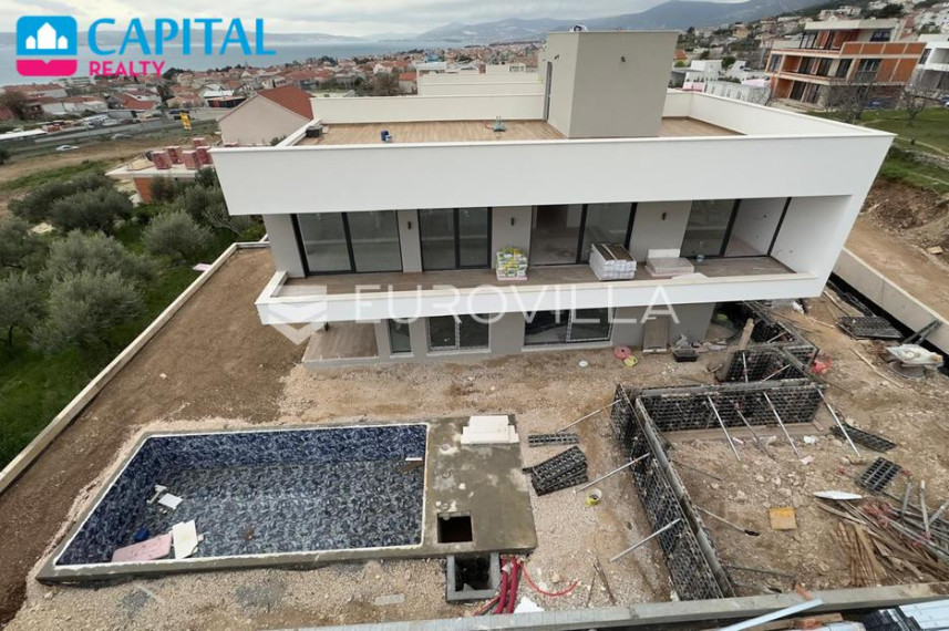 Parduodamas namas Put Strinje 90 , 211.59 kv.m ploto, 2 aukštai 44