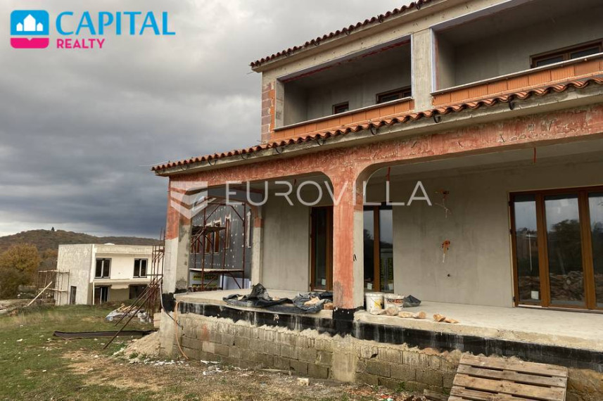 Parduodamas namas Rovinjsko Selo 49E , 600.00 kv.m ploto, 2 aukštai 4